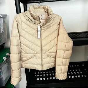 Packable Puffer Quilted Jacket Khaki/Beige Zip Closure Lightweight Hi-Neck